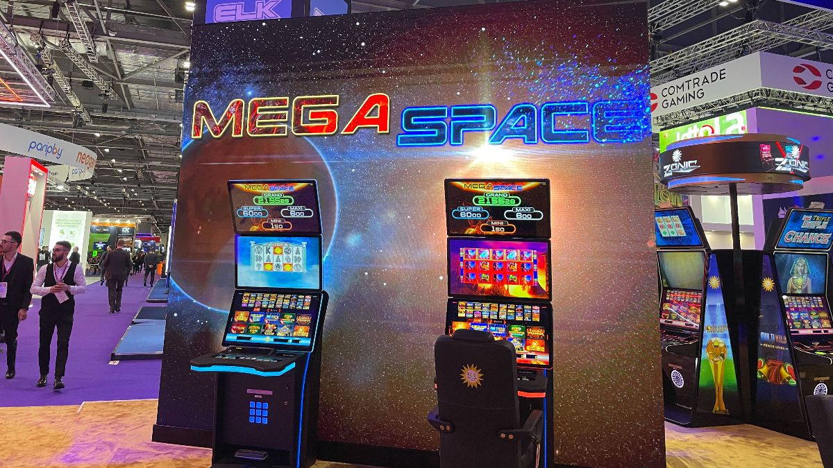 merkur-gaming-mega-space-1